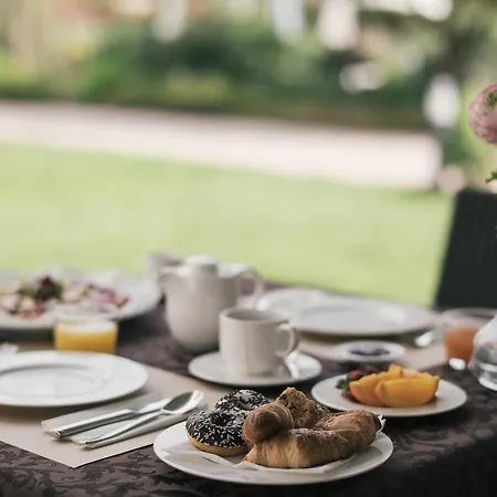 Le Batesine Bed & Breakfast